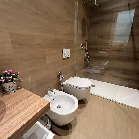 Castello Estense Luxury - Centro 아파트