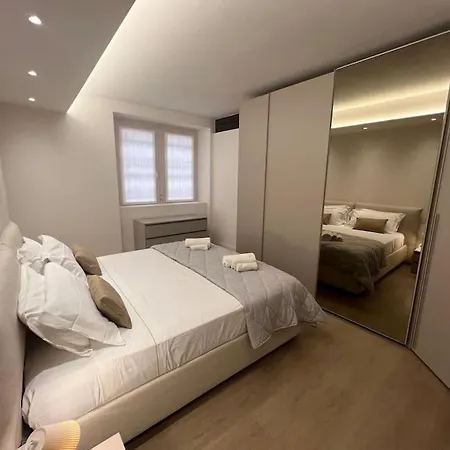 Castello Estense Luxury - Centro 아파트 *
