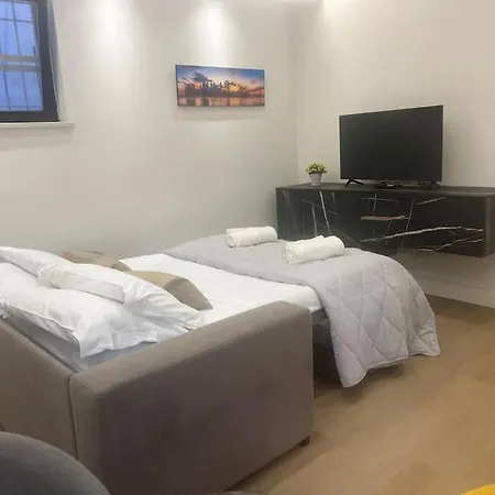아파트 Castello Estense Luxury - Centro 페라라