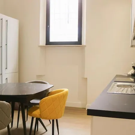 Castello Estense Luxury - Centro 아파트 *