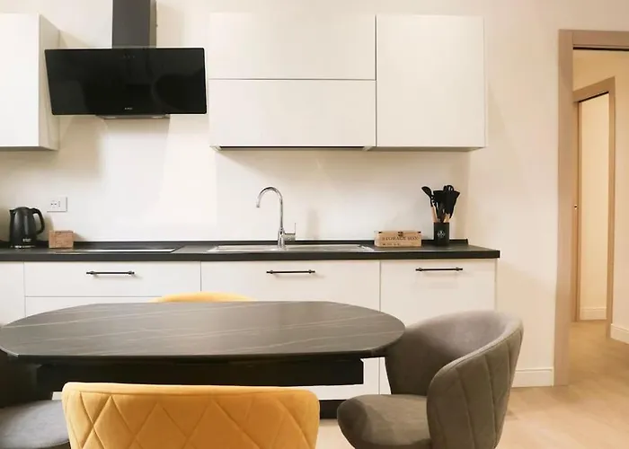 Daire Castello Estense Luxury - Centro