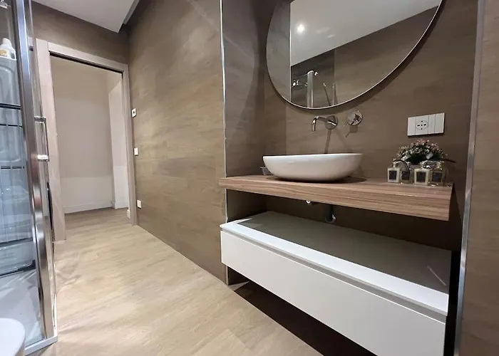 Castello Estense Luxury - Centro Apartment